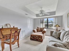 7618 Tahiti Lane 201, Lake Worth FL 33467