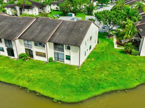 7618 Tahiti Lane 201, Lake Worth FL 33467