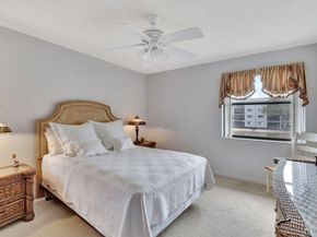 7618 Tahiti Lane 201, Lake Worth FL 33467