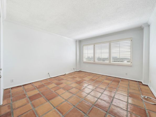 340 Sunset Dr 911, Fort Lauderdale FL 33301