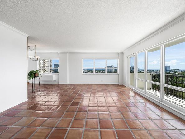 340 Sunset Dr 911, Fort Lauderdale FL 33301