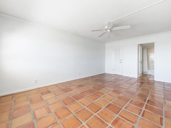 340 Sunset Dr 911, Fort Lauderdale FL 33301