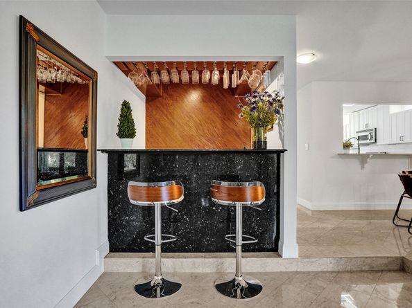 97 NE 17 Ct 97, Fort Lauderdale FL 33305
