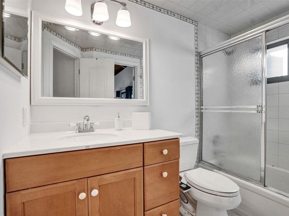 97 NE 17 Ct 97, Fort Lauderdale FL 33305