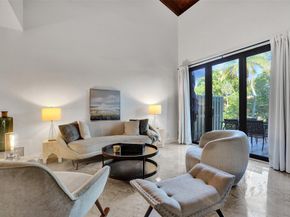 97 NE 17 Ct 97, Fort Lauderdale FL 33305