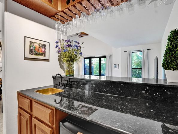 97 NE 17 Ct 97, Fort Lauderdale FL 33305