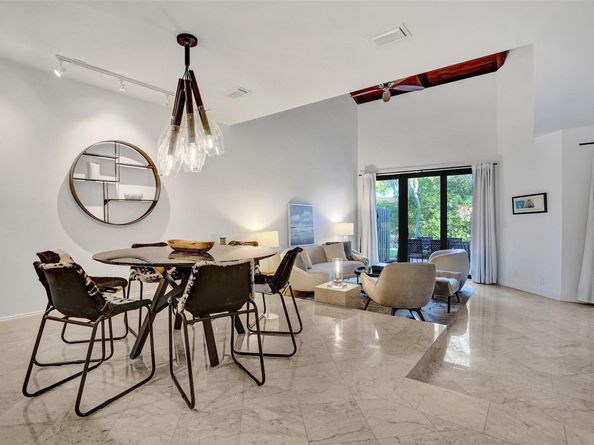 97 NE 17 Ct 97, Fort Lauderdale FL 33305
