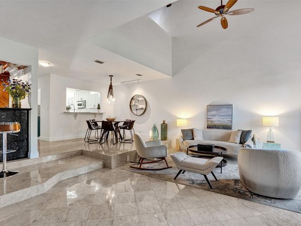 97 NE 17 Ct 97, Fort Lauderdale FL 33305