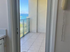 1239 Hillsboro Mile 405, Hillsboro Beach FL 33062