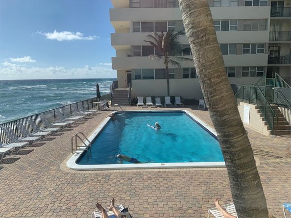 1239 Hillsboro Mile 405, Hillsboro Beach FL 33062