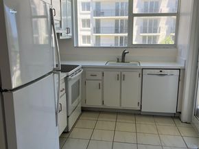 1239 Hillsboro Mile 405, Hillsboro Beach FL 33062