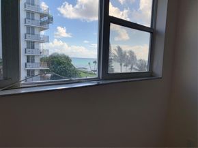 1239 Hillsboro Mile 405, Hillsboro Beach FL 33062