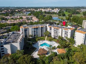 3930 Inverrary Blvd 702, Lauderhill FL 33319