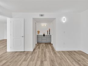 3930 Inverrary Blvd 702, Lauderhill FL 33319