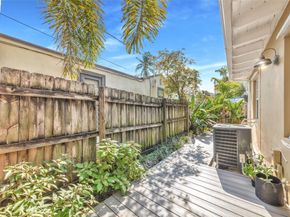 805 NE 17th Ave 4, Fort Lauderdale FL 33304