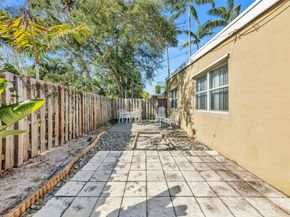 805 NE 17th Ave 4, Fort Lauderdale FL 33304