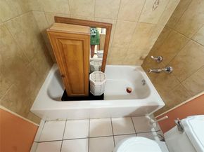 3506 NW 49th Ave 416, Lauderdale Lakes FL 33319