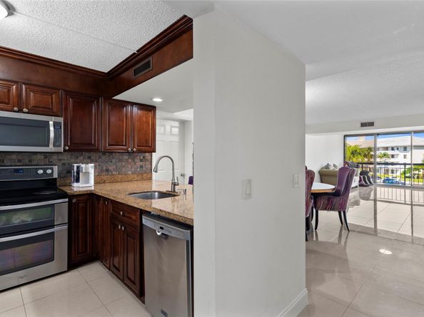 6217 Balboa Cir 304, Boca Raton FL 33433