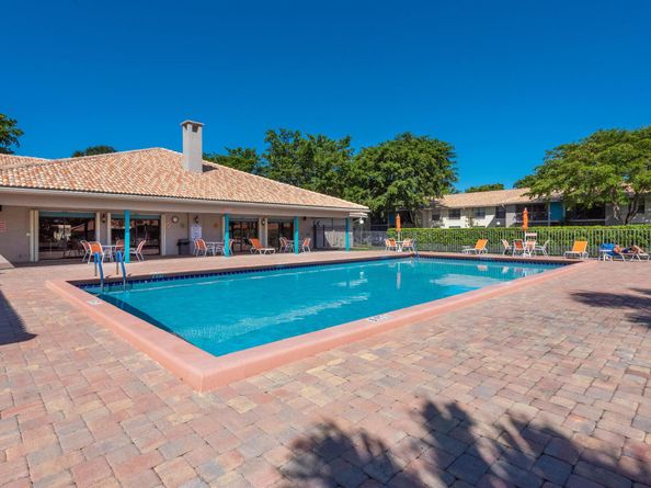 9930 Pineapple Tree Drive 202, Boynton Beach FL 33436