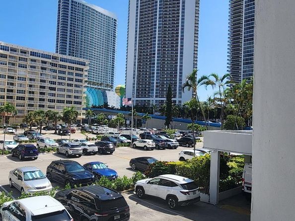 1849 S Ocean Dr 203, Hallandale Beach FL 33009
