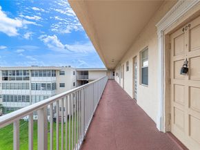 4151 NW 41st St 409, Lauderdale Lakes FL 33319