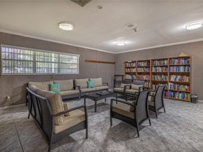 4151 NW 41st St 409, Lauderdale Lakes FL 33319