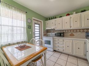 4151 NW 41st St 409, Lauderdale Lakes FL 33319