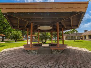 4151 NW 41st St 409, Lauderdale Lakes FL 33319