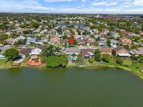 961 SW 98th Ave, Pembroke Pines FL 33025