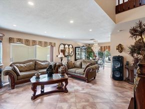 961 SW 98th Ave, Pembroke Pines FL 33025
