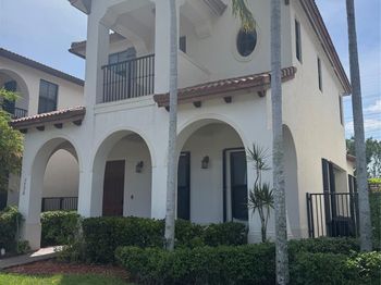 3730 NW 84th Way