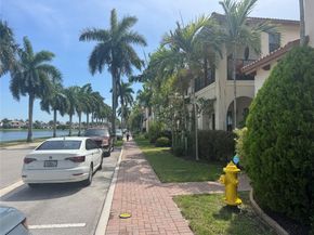 3730 NW 84th Way, Pembroke Pines FL 33024
