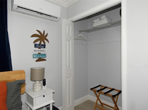 21 NE 57th Ct, Fort Lauderdale FL 33334