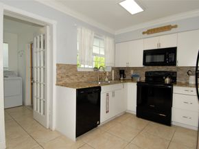 21 NE 57th Ct, Fort Lauderdale FL 33334