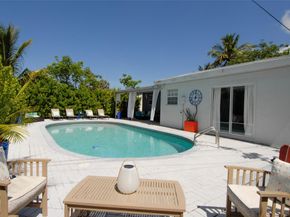 21 NE 57th Ct, Fort Lauderdale FL 33334