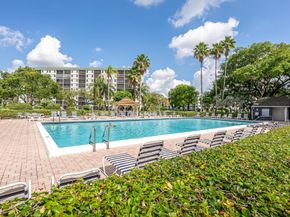 2215 Cypress Island Dr 802, Pompano Beach FL 33069