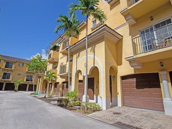 2536 SW 14th Ave 1103, Fort Lauderdale FL 33315