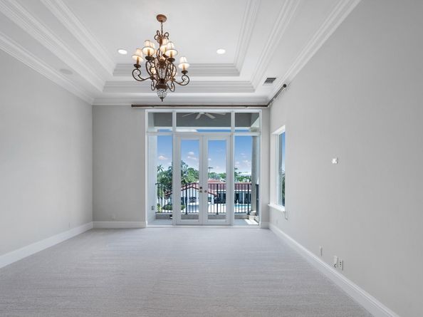 501 Golden Harbour Dr, Boca Raton FL 33432