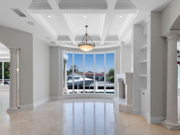 501 Golden Harbour Dr, Boca Raton FL 33432
