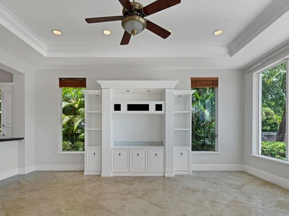 501 Golden Harbour Dr, Boca Raton FL 33432