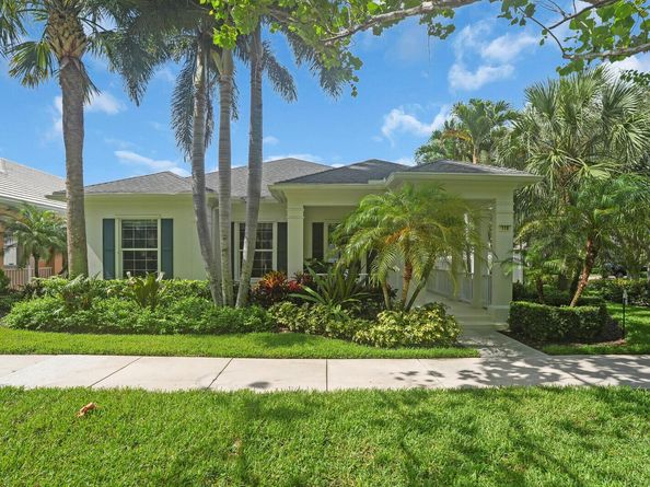 119 Bellefontaine Lane, Jupiter FL 33458
