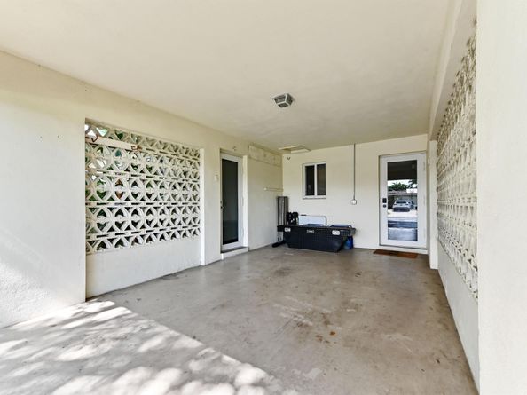 4311 NE 16th Avenue, Oakland Park FL 33334