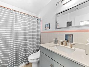 4311 NE 16th Avenue, Oakland Park FL 33334