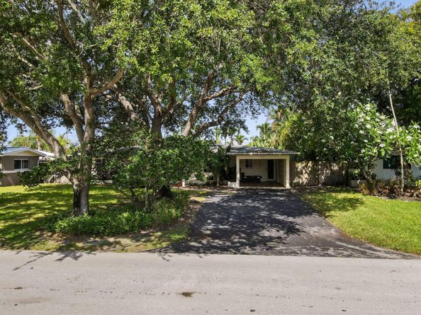 4311 NE 16th Avenue, Oakland Park FL 33334