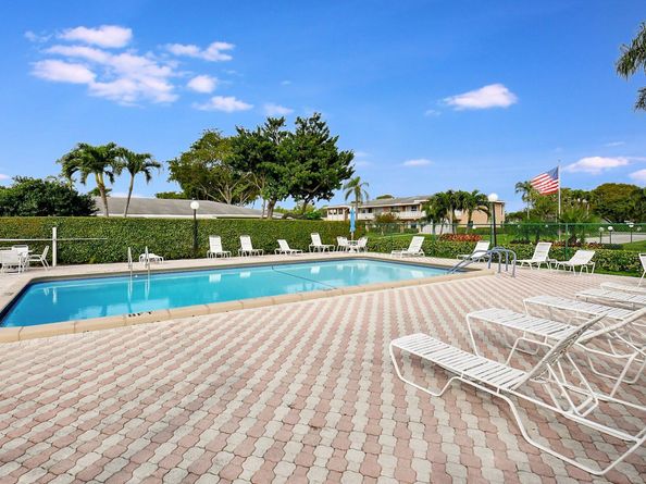 1111 Lemon Tree Terrace 204, Delray Beach FL 33445