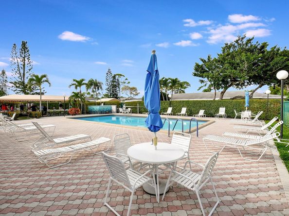 1111 Lemon Tree Terrace 204, Delray Beach FL 33445