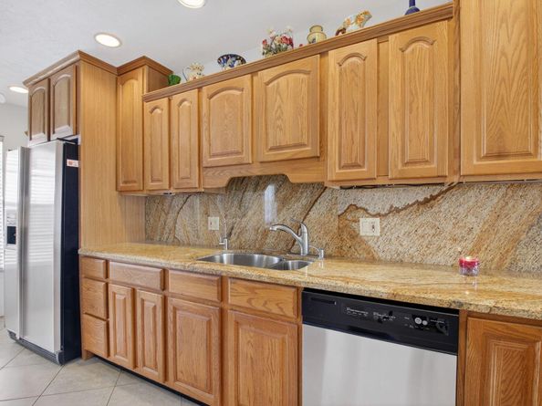 1111 Lemon Tree Terrace 204, Delray Beach FL 33445