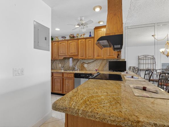 1111 Lemon Tree Terrace 204, Delray Beach FL 33445