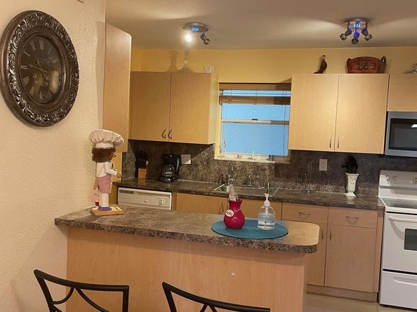 201 178th Dr 412, Sunny Isles Beach FL 33160