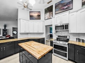 8659 Thousand Pines Circle, West Palm Beach FL 33411